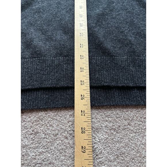 L.L. Bean Mens V Neck Lambswool Sweater Large Dark Gray Classic Fit Casual - Picture 6 of 6